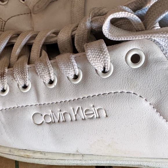 Converse Men's White and Black Sneakers - Picture 2 of 4